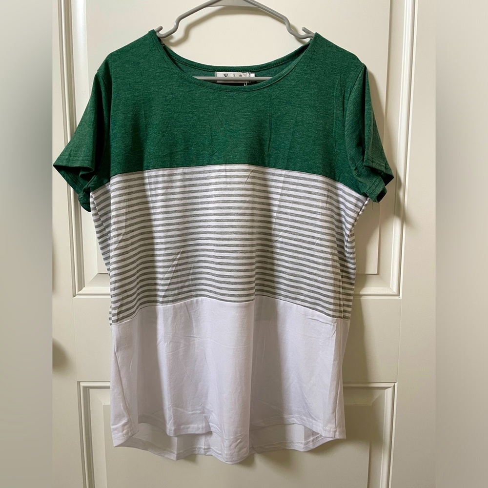 Yunley Long Shirt Green/White Large NWT
